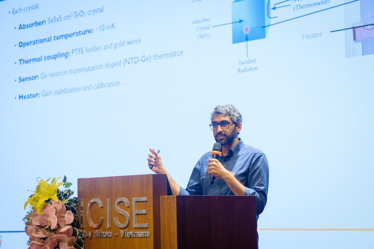 Pranava presenting at Rencontres du Vietnam Neutrino 2025